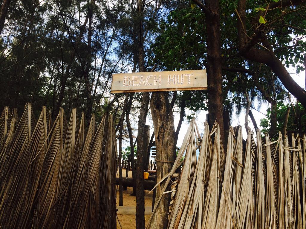 Beach Hut Arugam Bay Bagian luar foto