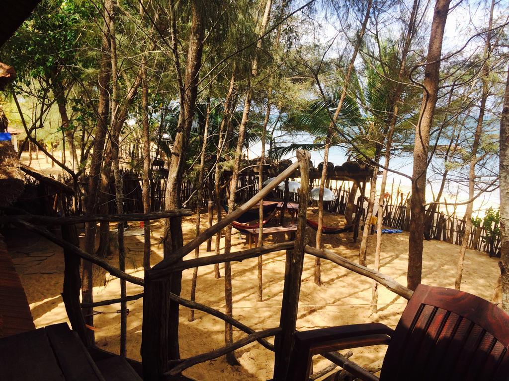 Beach Hut Arugam Bay Bagian luar foto