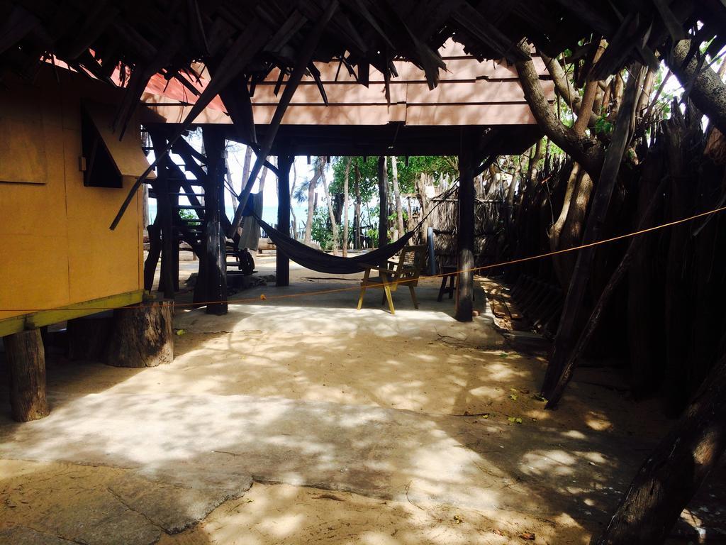Beach Hut Arugam Bay Bagian luar foto