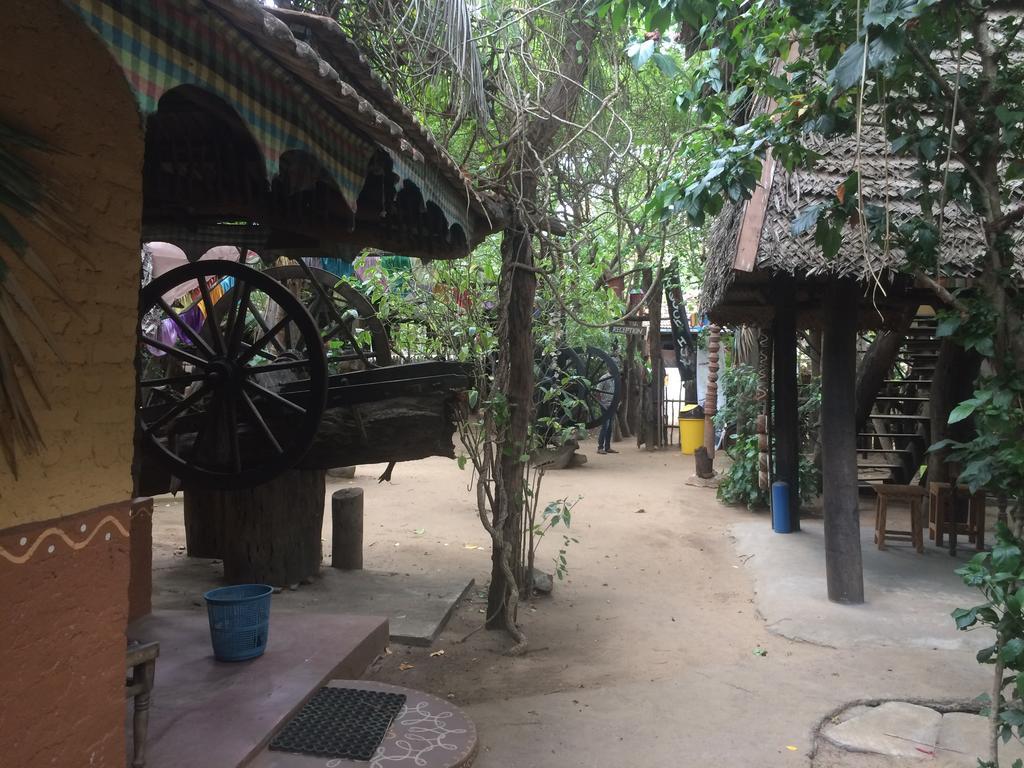 Beach Hut Arugam Bay Bagian luar foto