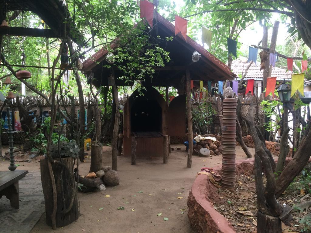 Beach Hut Arugam Bay Bagian luar foto