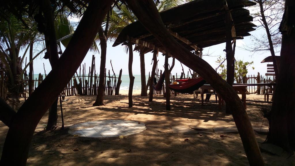 Beach Hut Arugam Bay Bagian luar foto