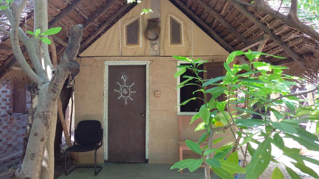 Beach Hut Arugam Bay Bagian luar foto